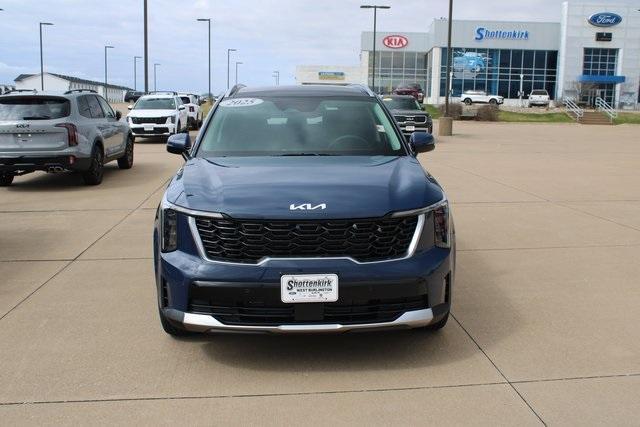 new 2025 Kia Sorento car, priced at $40,020