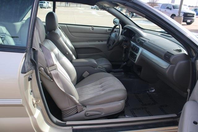 used 2006 Chrysler Sebring car, priced at $7,500