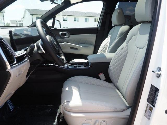 new 2025 Kia Sorento Hybrid car, priced at $49,025