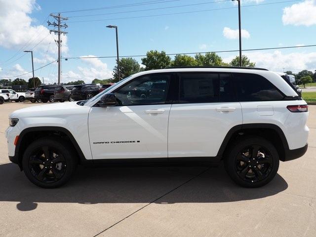 new 2025 Jeep Grand Cherokee car, priced at $48,250