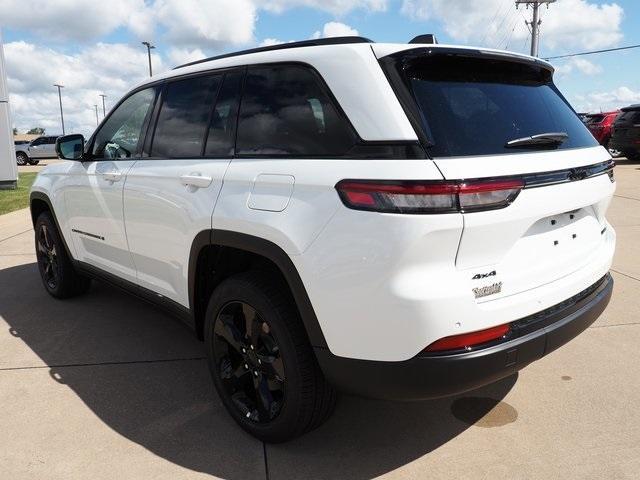 new 2025 Jeep Grand Cherokee car, priced at $48,250