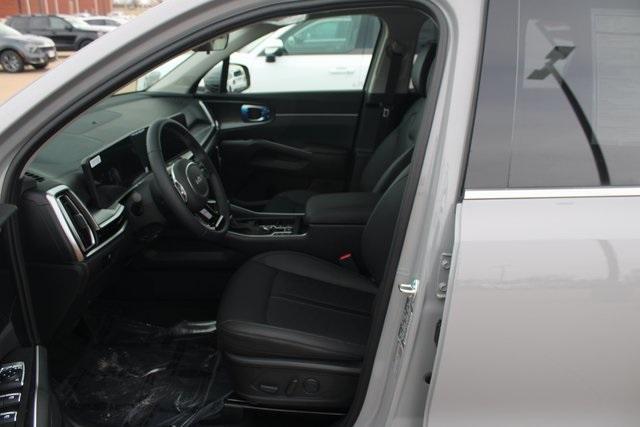 new 2025 Kia Sorento car, priced at $39,085