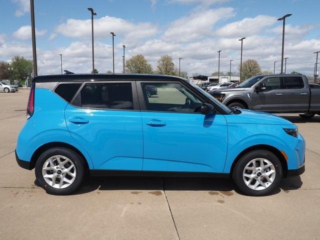 new 2025 Kia Soul car, priced at $24,905