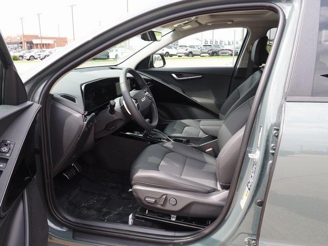 new 2025 Kia Niro car, priced at $34,065