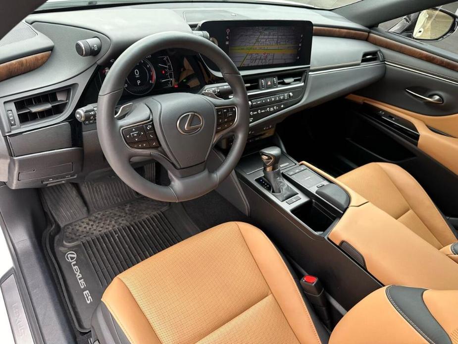 used 2022 Lexus ES 350 car, priced at $41,850