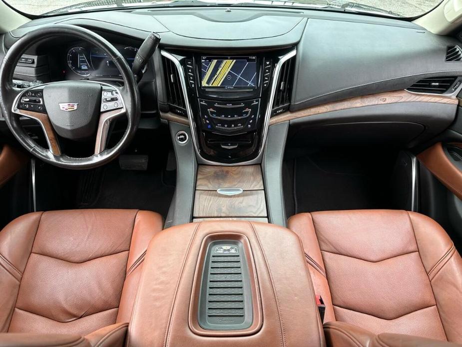 used 2020 Cadillac Escalade car, priced at $39,900