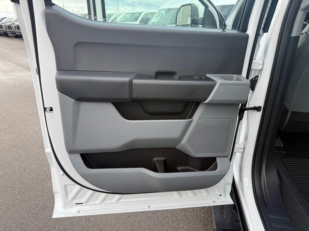 new 2026 Ford F-350 car, priced at $69,399