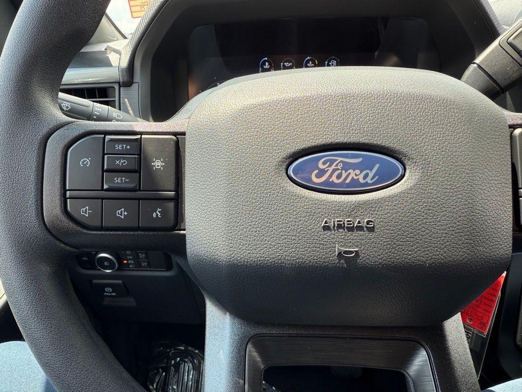 new 2025 Ford F-150 car, priced at $43,922