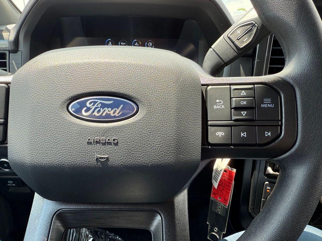 new 2025 Ford F-150 car, priced at $43,922