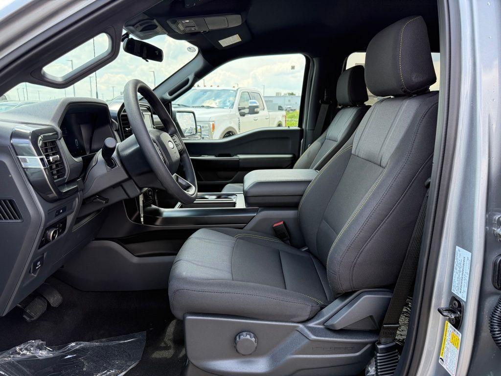 new 2025 Ford F-150 car, priced at $43,922
