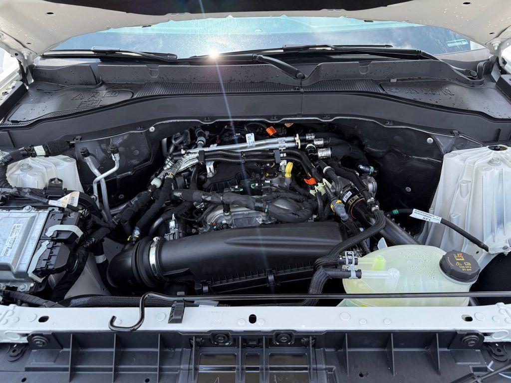 new 2025 Ford Explorer car, priced at $41,617