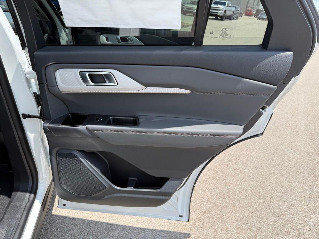 new 2025 Ford Explorer car, priced at $41,617