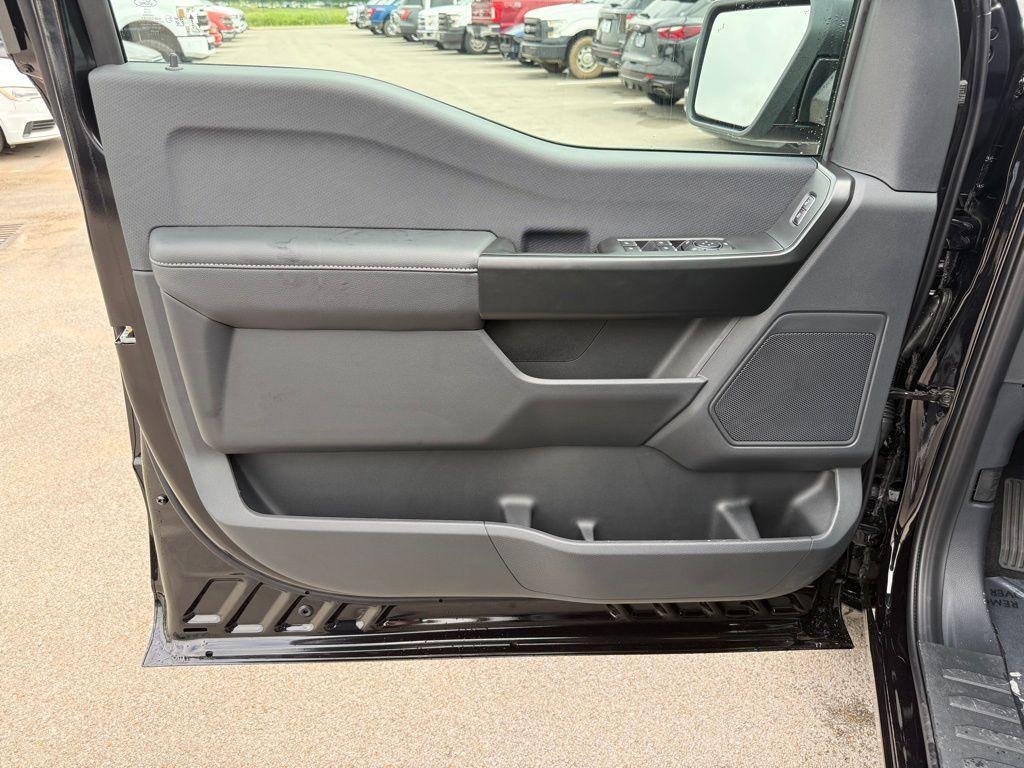 new 2025 Ford F-150 car, priced at $43,722