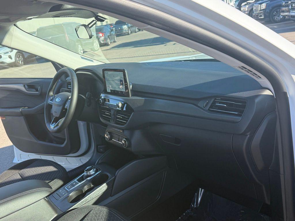new 2025 Ford Escape car, priced at $27,584