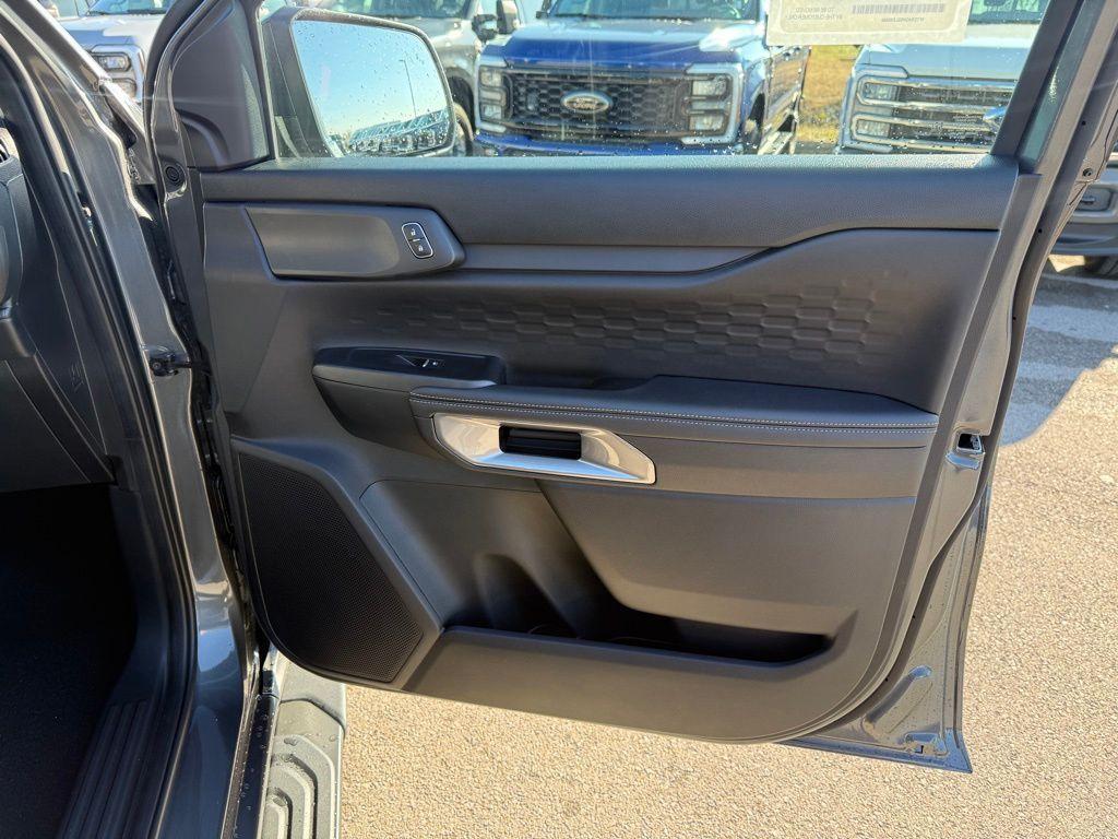 new 2025 Ford Ranger car, priced at $36,823