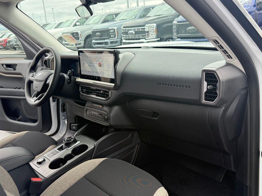 new 2025 Ford Bronco Sport car, priced at $27,995