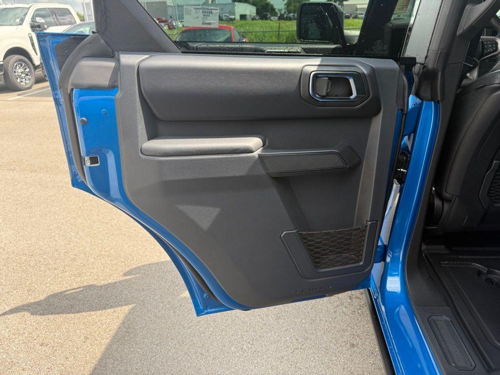 new 2025 Ford Bronco car, priced at $60,007
