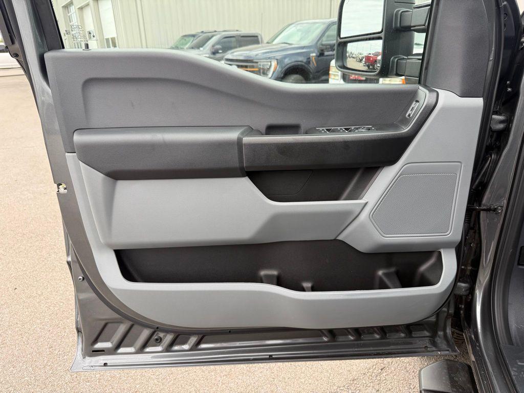 new 2026 Ford F-350 car, priced at $69,254