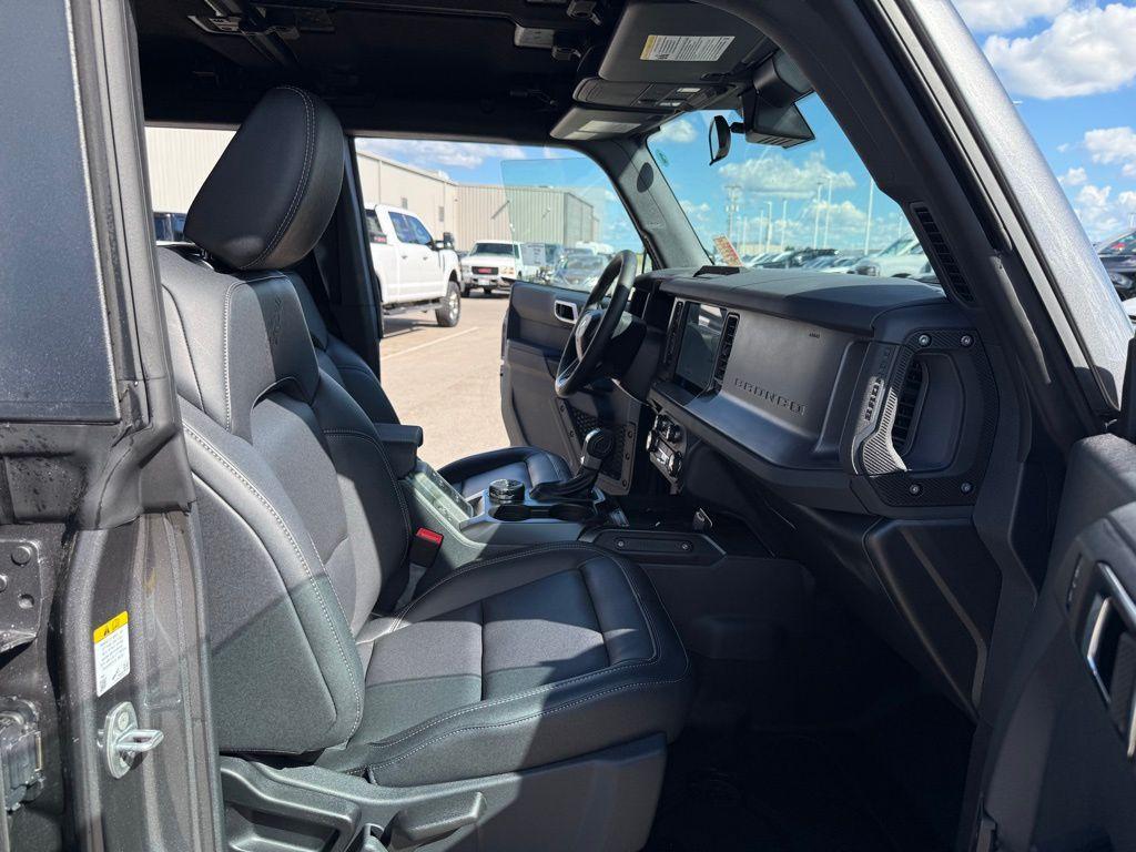 new 2025 Ford Bronco car, priced at $45,736