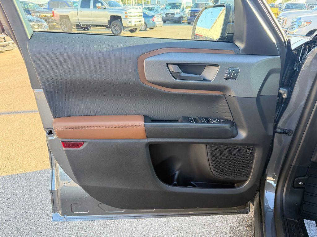 new 2025 Ford Bronco Sport car, priced at $33,886