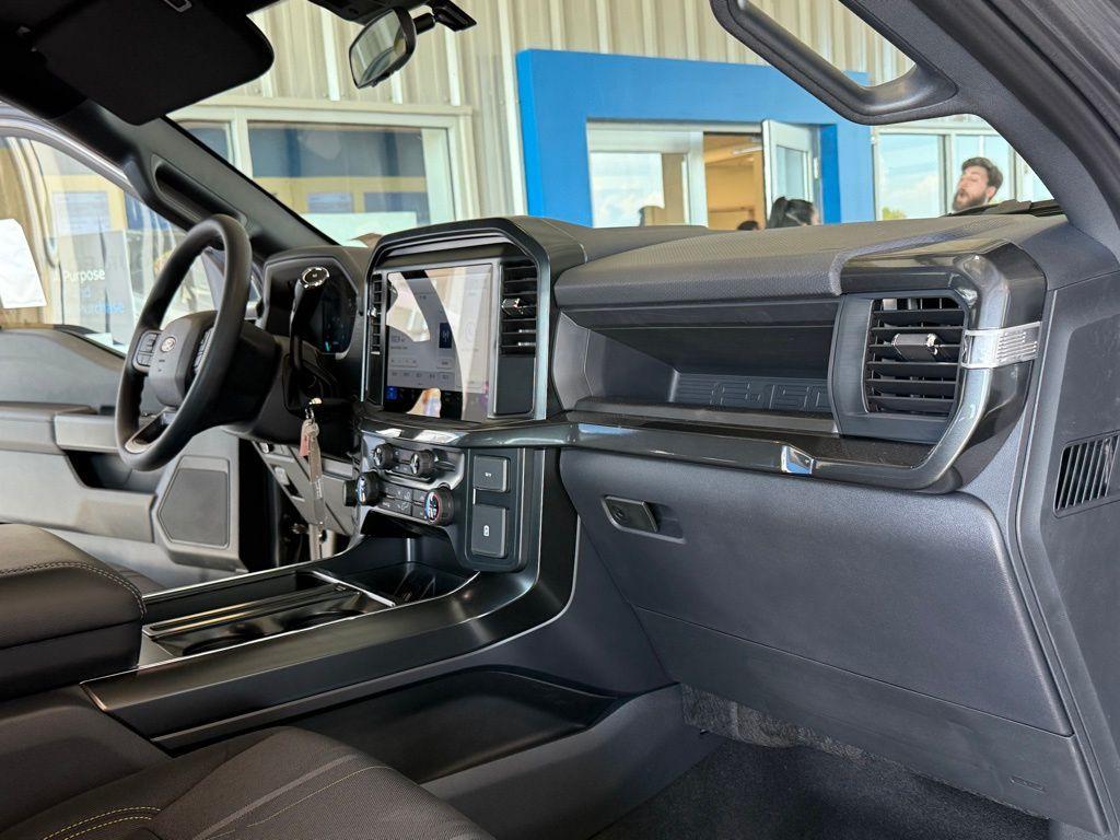 new 2025 Ford F-150 car, priced at $45,440