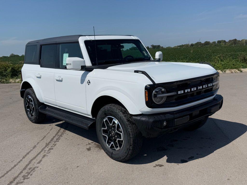 new 2025 Ford Bronco car, priced at $50,218
