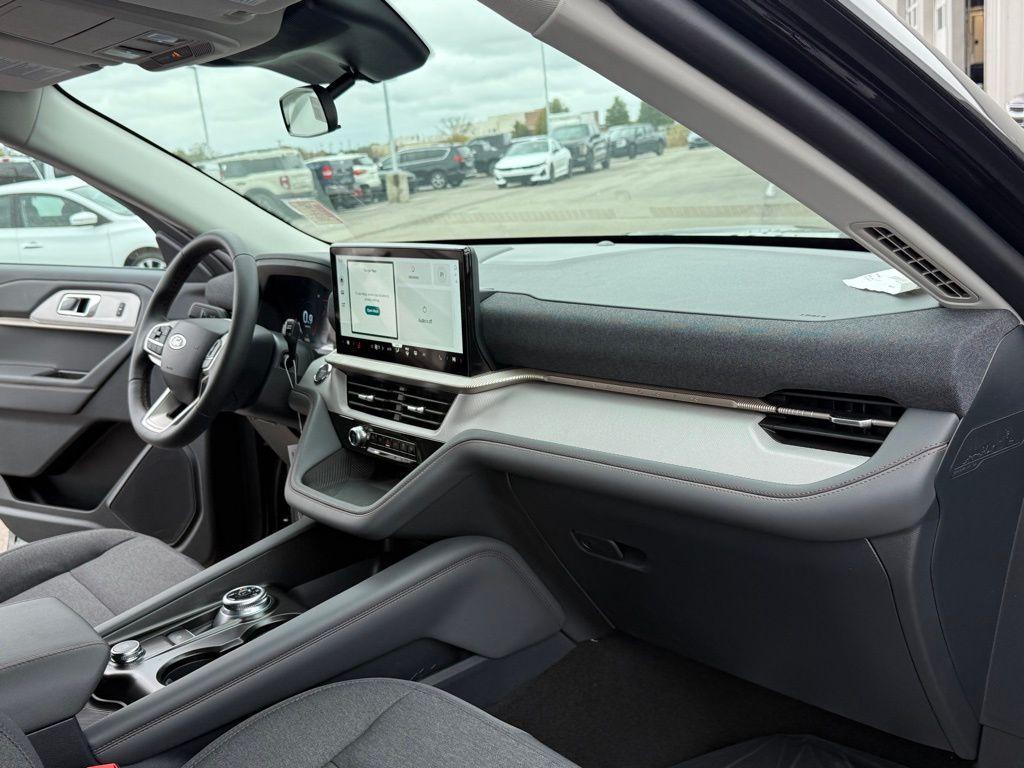 new 2026 Ford Explorer car, priced at $39,146