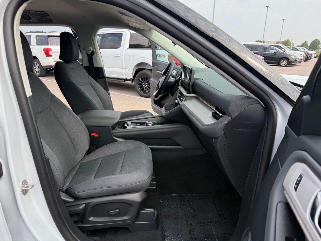 new 2025 Ford Explorer car, priced at $38,488
