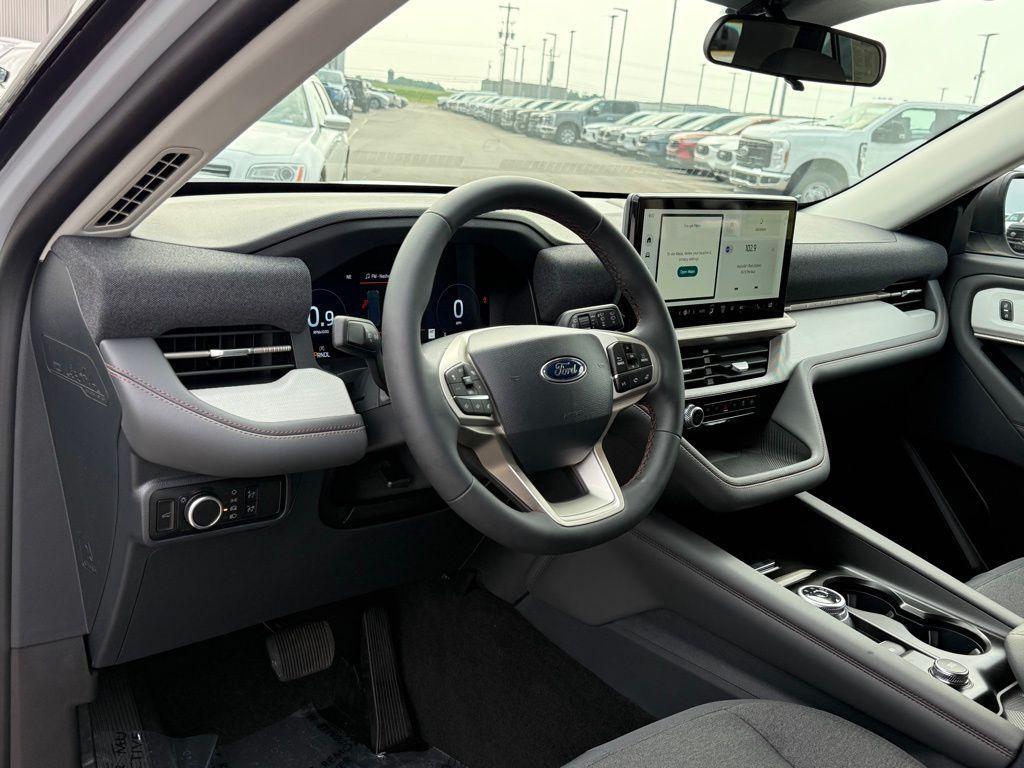 new 2025 Ford Explorer car, priced at $38,488