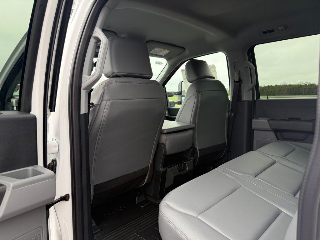 new 2025 Ford F-350 car, priced at $73,315