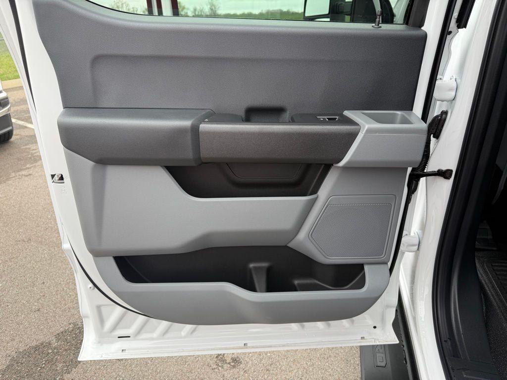 new 2025 Ford F-350 car, priced at $73,315