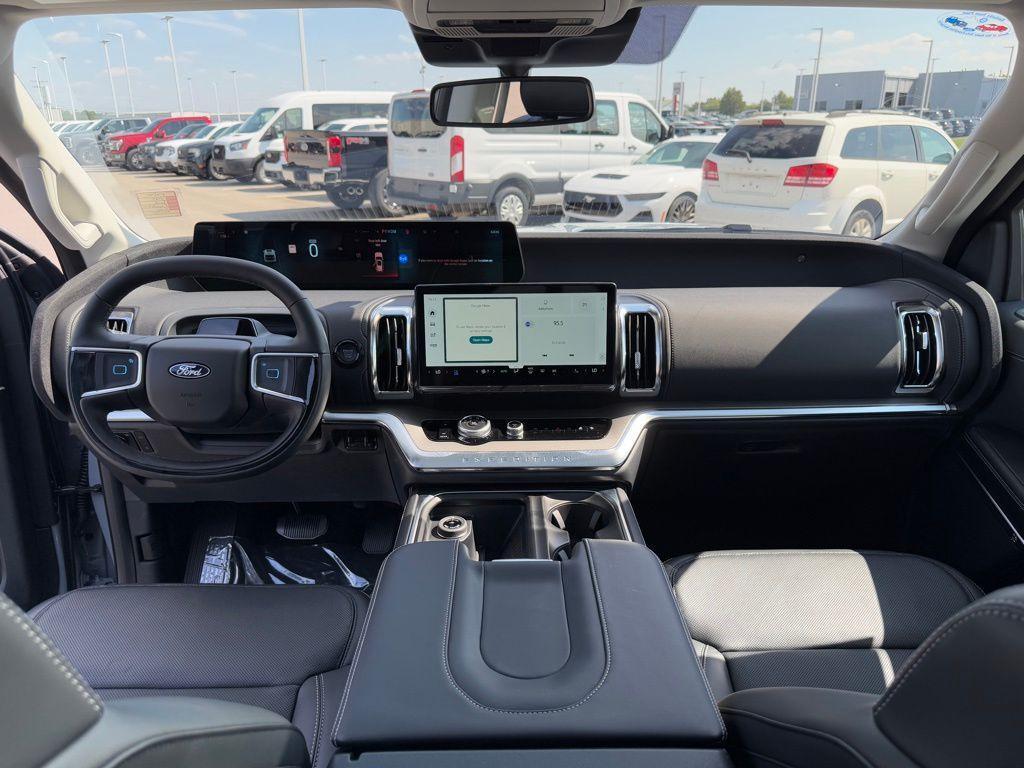 new 2025 Ford Expedition car, priced at $77,701