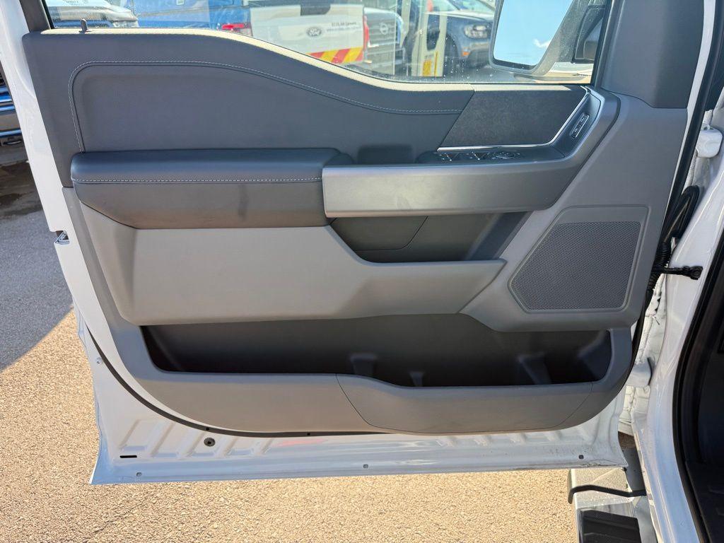 new 2025 Ford F-150 car, priced at $57,670