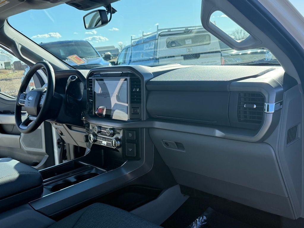 new 2025 Ford F-150 car, priced at $57,670