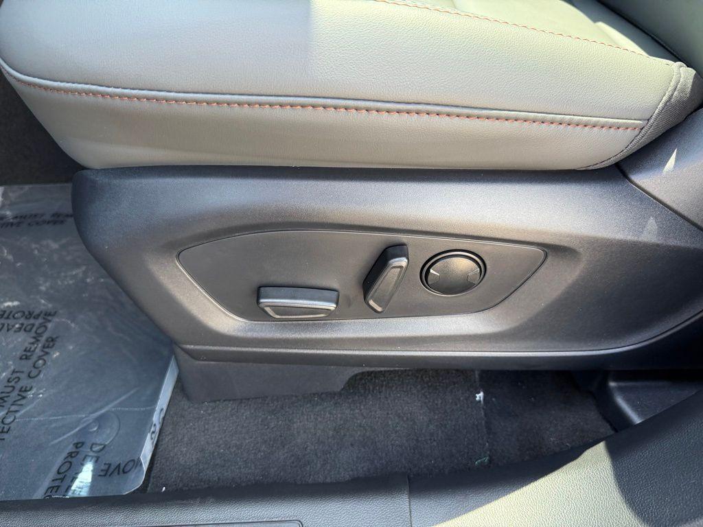 new 2025 Ford Explorer car, priced at $45,314