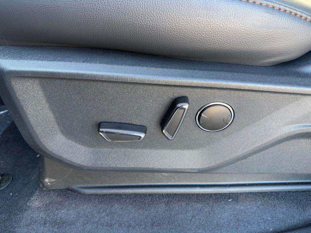 new 2025 Ford F-150 car, priced at $68,662