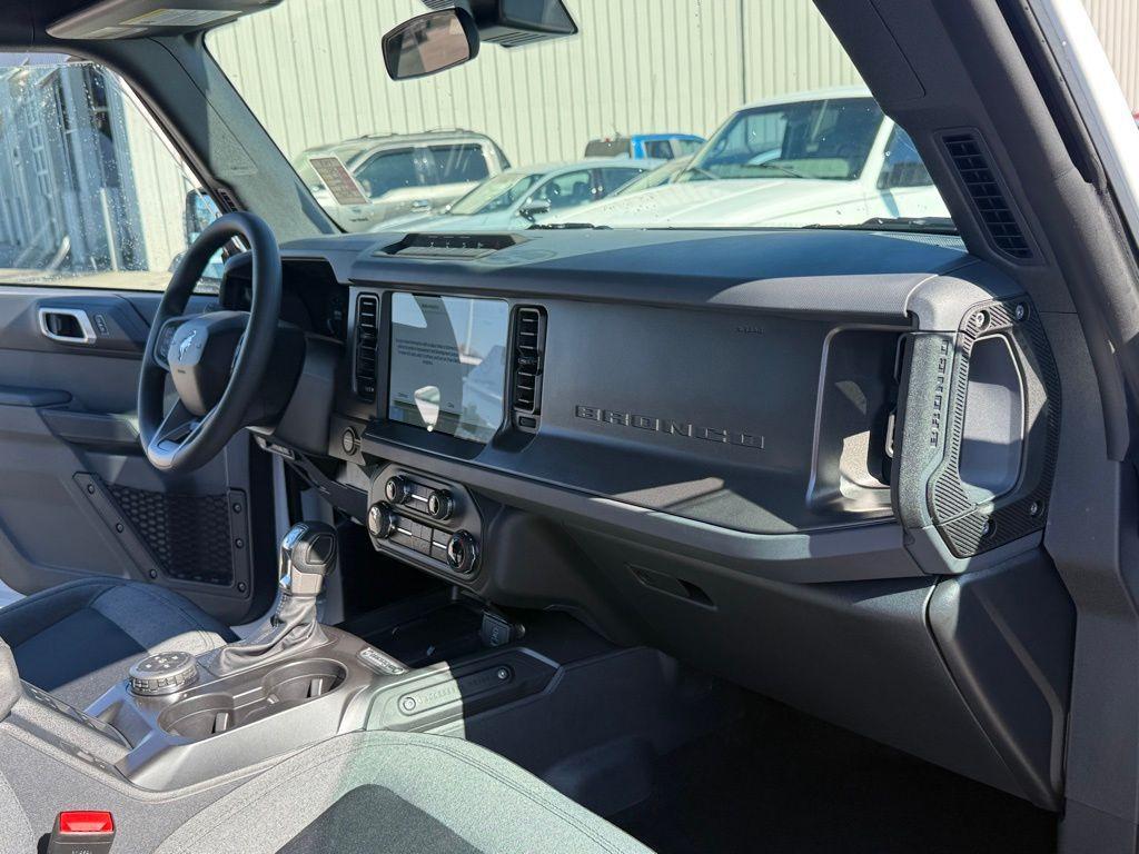 new 2025 Ford Bronco car, priced at $46,939