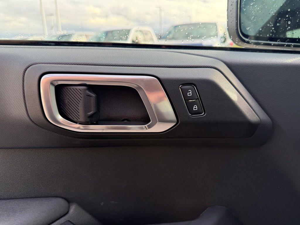 new 2025 Ford Bronco car, priced at $42,098