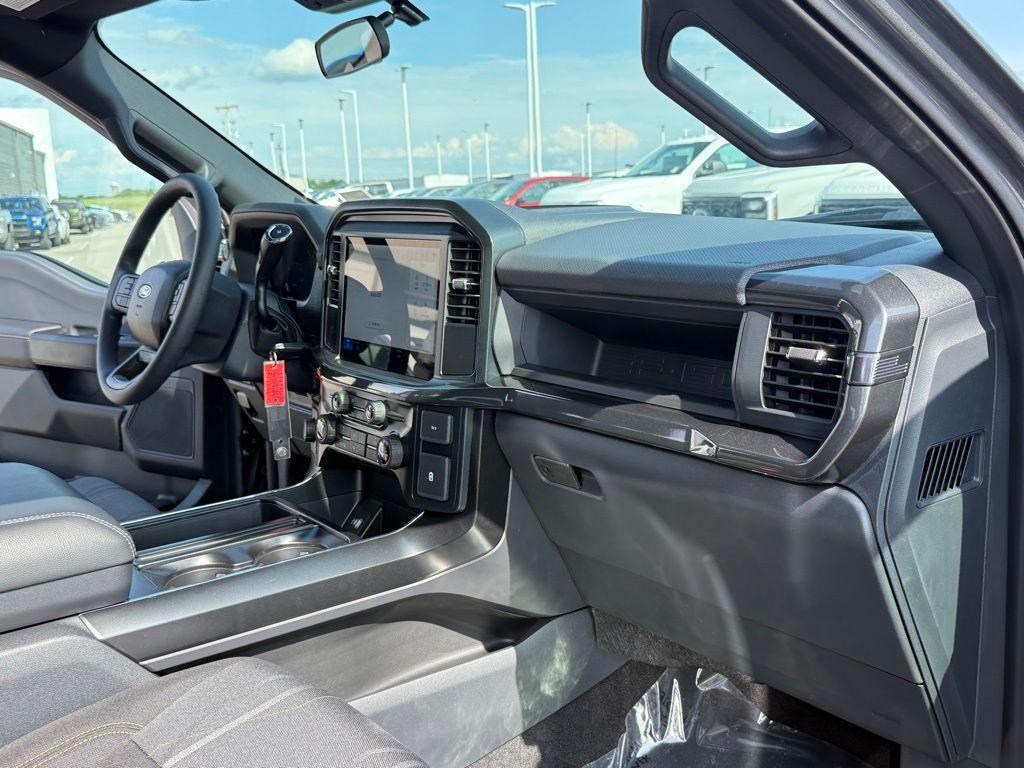 new 2025 Ford F-150 car, priced at $45,097
