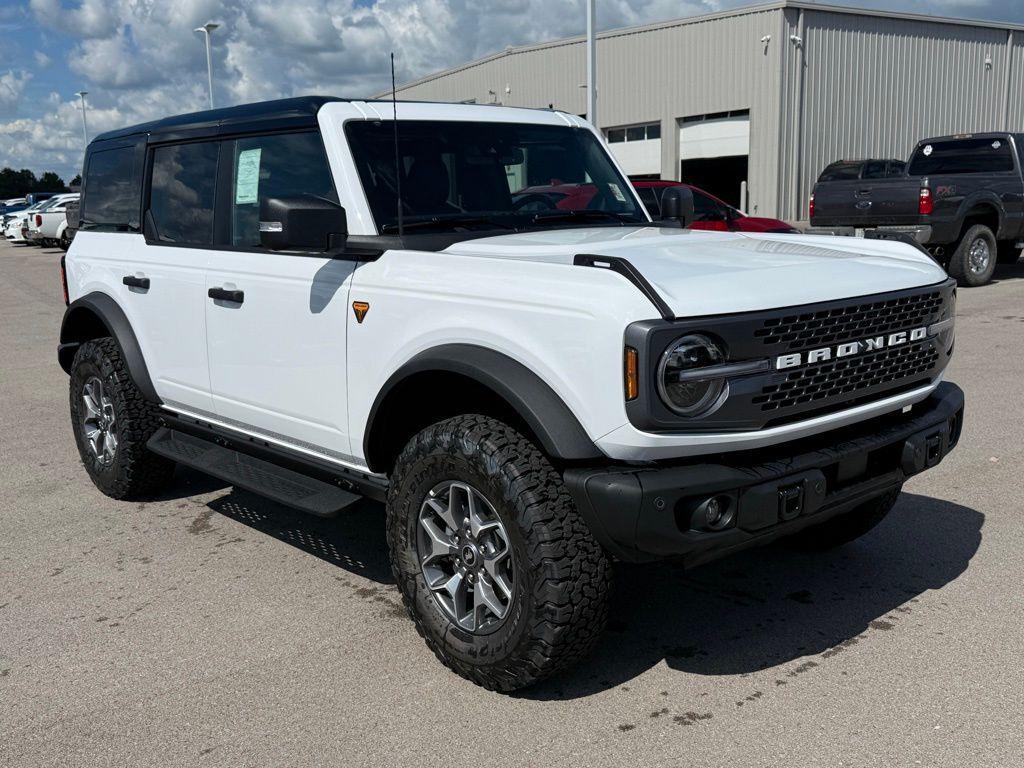 new 2025 Ford Bronco car, priced at $59,582