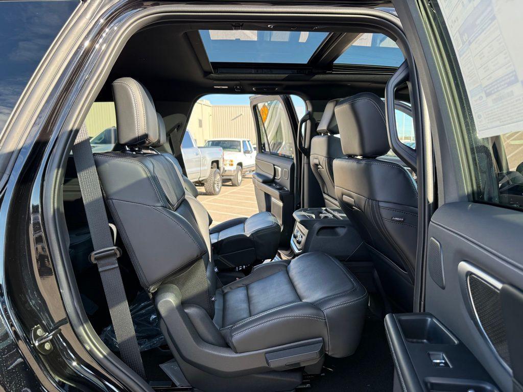 new 2025 Ford Expedition car, priced at $80,848