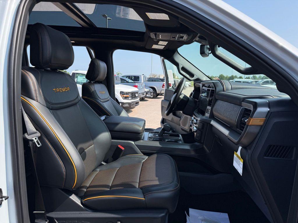 new 2025 Ford F-150 car, priced at $75,472