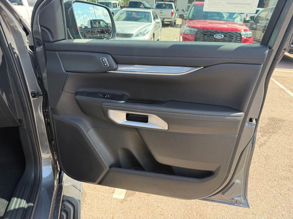 new 2025 Ford Ranger car, priced at $47,591