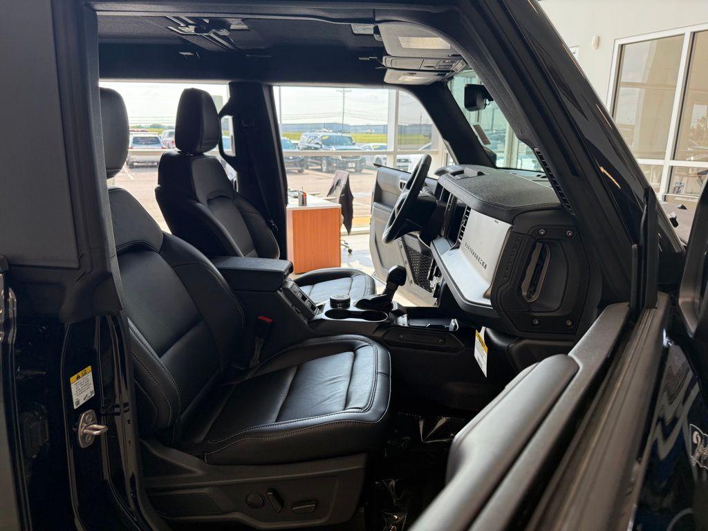 new 2025 Ford Bronco car, priced at $51,274