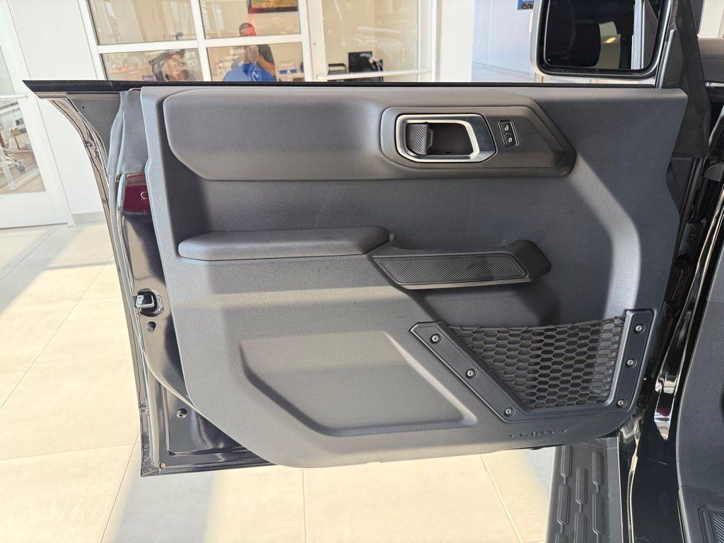 new 2025 Ford Bronco car, priced at $51,274