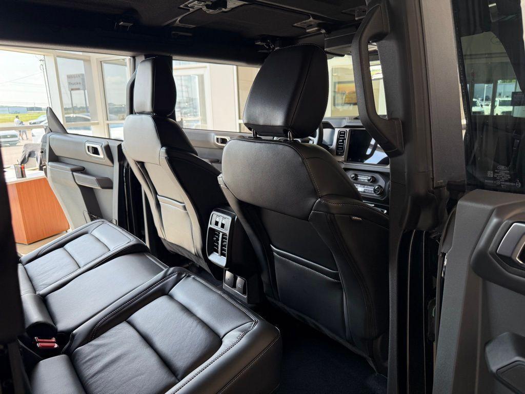 new 2025 Ford Bronco car, priced at $51,274