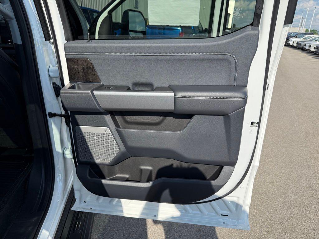 new 2025 Ford F-250 car, priced at $82,711