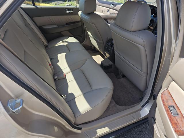 used 2000 Acura RL car, priced at $5,900