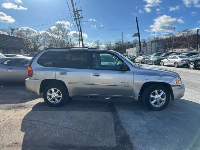 used 2006 GMC Envoy car, priced at $2,900