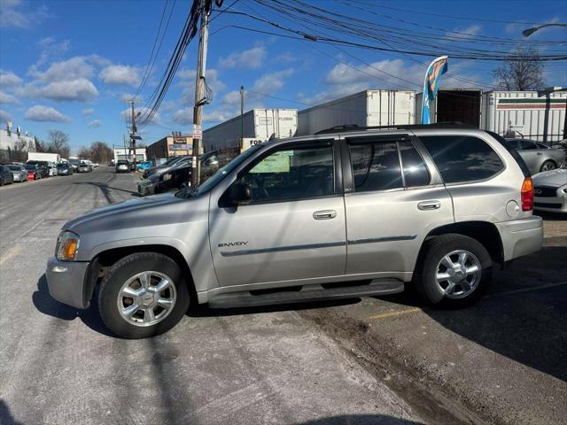 used 2006 GMC Envoy car, priced at $2,900